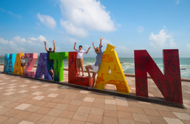 Mazatlán letters at the beach